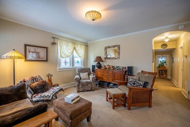 907 11th Ave-11