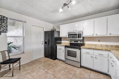 9554 Lancaster Place, Boca Raton, FL 33434 - photo 7