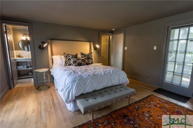 120 E Charlton Ln unit Carriage House, Savannah, GA 31401 - photo 2