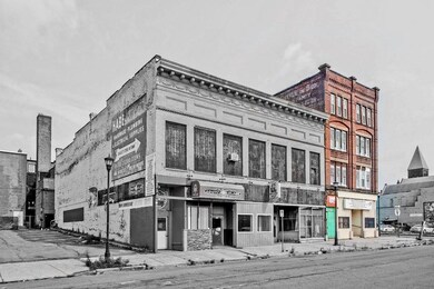 445 High St unit 447, Holyoke, MA 01040 - photo 4