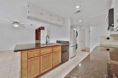 14439 Still Meadow Dr, Houston, TX 77079 - photo 5