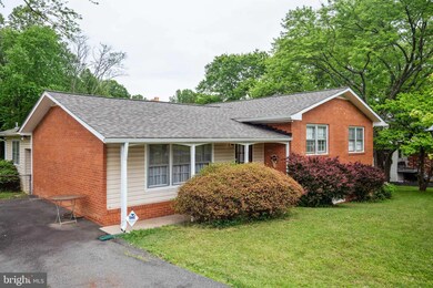 7706 Signal Hill Rd, Manassas, VA 20111 - photo 3