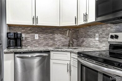 9155 N Swan Cir unit 9155, Saint Louis, MO 63144 - photo 2