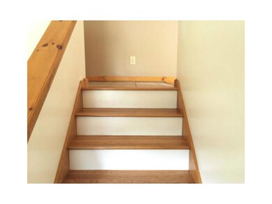 153 Providence St unit B, Millville, MA 01529 - photo 6