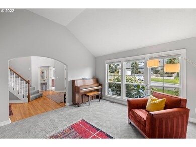 6913 SW Windemere Loop, Portland, OR 97225 - photo 6