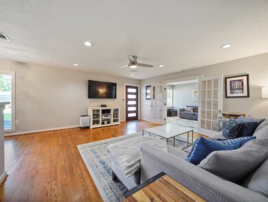 1301 Martin St, Houston, TX 77018 - photo 7