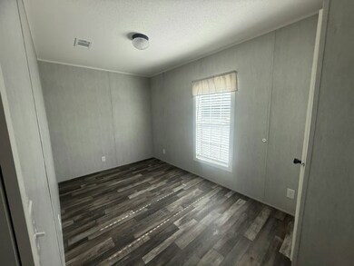 3035 66th Ave N unit 25, Saint Petersburg, FL 33702 - photo 3