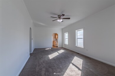 210 Varner Ave NE, Orting, WA 98360 - photo 5