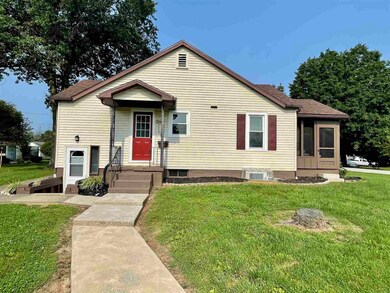 1011 E Water St, Princeton, IN 47670 - photo 2