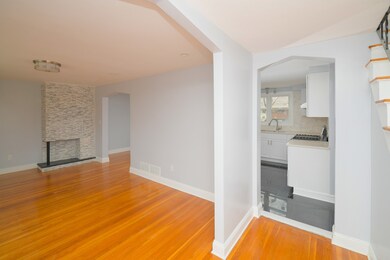 31 Savannah Ave, Mattapan, MA 02126 - photo 3