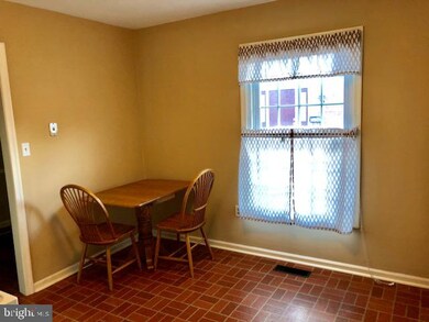 449 W Caracas Ave, Hershey, PA 17033 - photo 6
