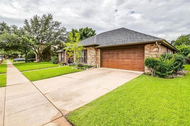 3717 Fieldcrest Ln, Bedford, TX 76021 - photo 3