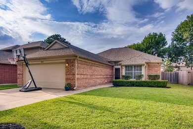 7055 River Garden Dr, Houston, TX 77095 - photo 2