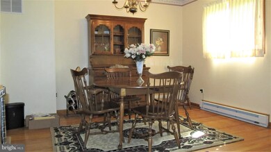 6580 Englewood Rd, Linthicum Heights, MD 21090 - photo 4