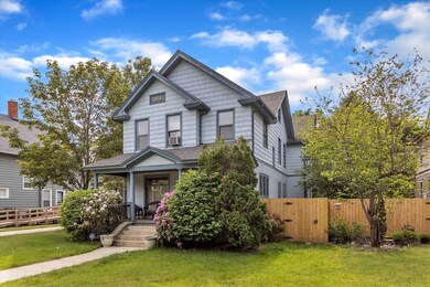 69 Garrison Ave-Windowstill Real Estate