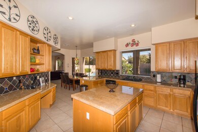 06 Kitchen