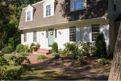 7 Mohave Rd, Medfield, MA 02052 - photo 2