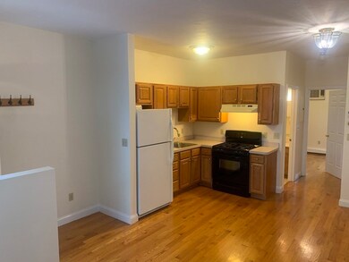 202 Hurley St, Cambridge, MA 02141 - photo 6