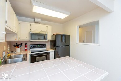 26-Kitchen MS_4550