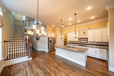 8210 Cabernet Ln, Houston, TX 77055 - photo 6