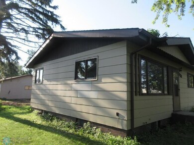 1726 4th Ave NE, Jamestown, ND 58401 - photo 3