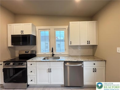 708 Main St unit 2, Bethlehem, PA 18018 - photo 3