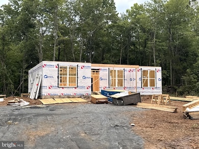 6735 Beverly Rd, Broad Run, VA 20137 - photo 5