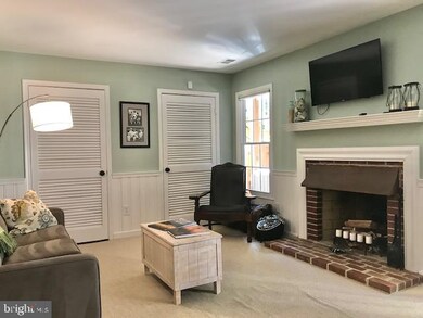 2013 Gervais Dr, Falls Church, VA 22043 - photo 4