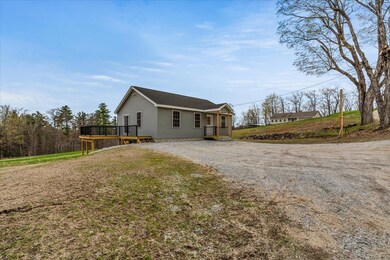 237 Maplewold Rd, Weare, NH 03281 - photo 3