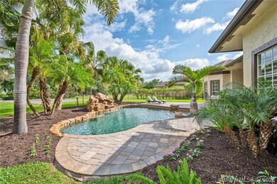 12683 N Winners Cir, Davie, FL 33330 - photo 6