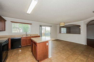 7804 Whitney Ln, Fort Worth, TX 76112 - photo 4