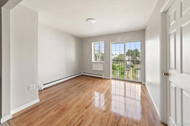 1309 Vreeland Ave unit 3, Bronx, NY 10461 - photo 5