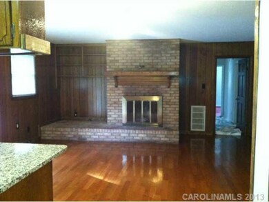 218 Valley St, Statesville, NC 28677 - photo 6