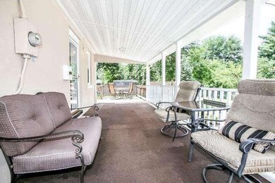 705 Salem Ct, Wallingford, PA 19086 - photo 3