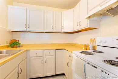 402 S 14th St, McAlester, OK 74501 - photo 7