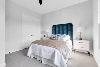 1st floor guest room