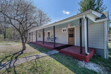 272 Pico Rd-2