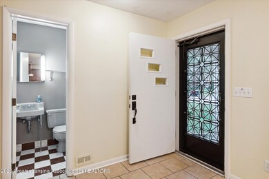 06-244-Lexington-Ave-East-Lansing-MI-488