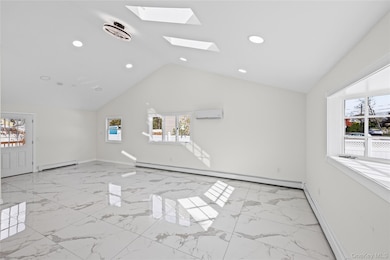 1568 7th St, West Babylon, NY 11704 - photo 3