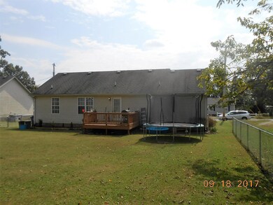 103 Nutmeg Dr, Shelbyville, TN 37160 - photo 2