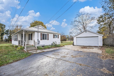 1146 S Meridian Rd, Mason, MI 48854 - photo 3