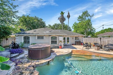 7106 Feather Creek Dr, Houston, TX 77086 - photo 2