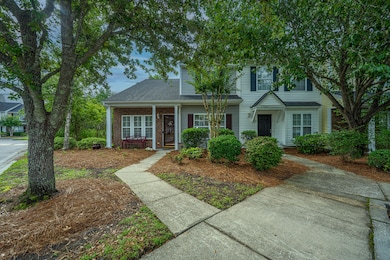 1304ElmHallCir002