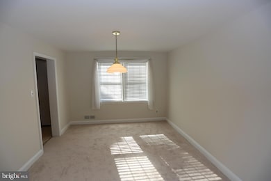 1521 Doxbury Rd, Towson, MD 21286 - photo 6