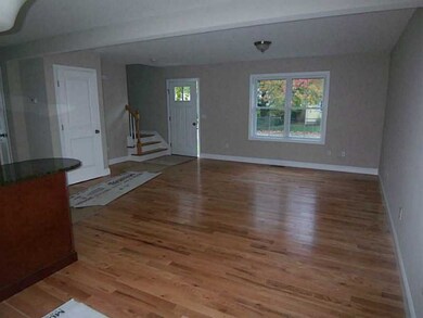 146 Brentwood Ave, Warwick, RI 02886 - photo 3