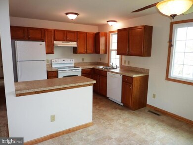 2043 Aspen Ln, Columbia, PA 17512 - photo 6