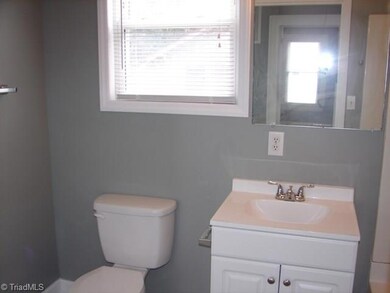 2027 Old Farmer Rd, Asheboro, NC 27205 - photo 6