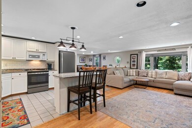 147 Elm St, North Reading, MA 01864 - photo 4