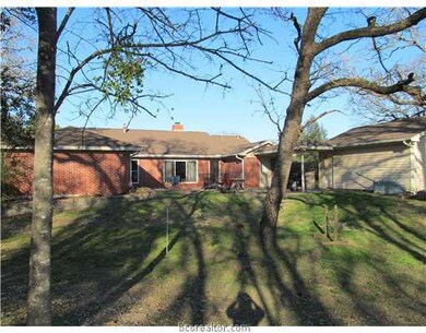 1804 Shadowwood Dr, College Station, TX 77840 - photo 3