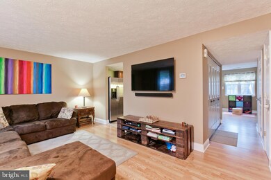 7188 Glenmeadow Ct, Frederick, MD 21703 - photo 5